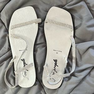 Size 38 free people sandals
